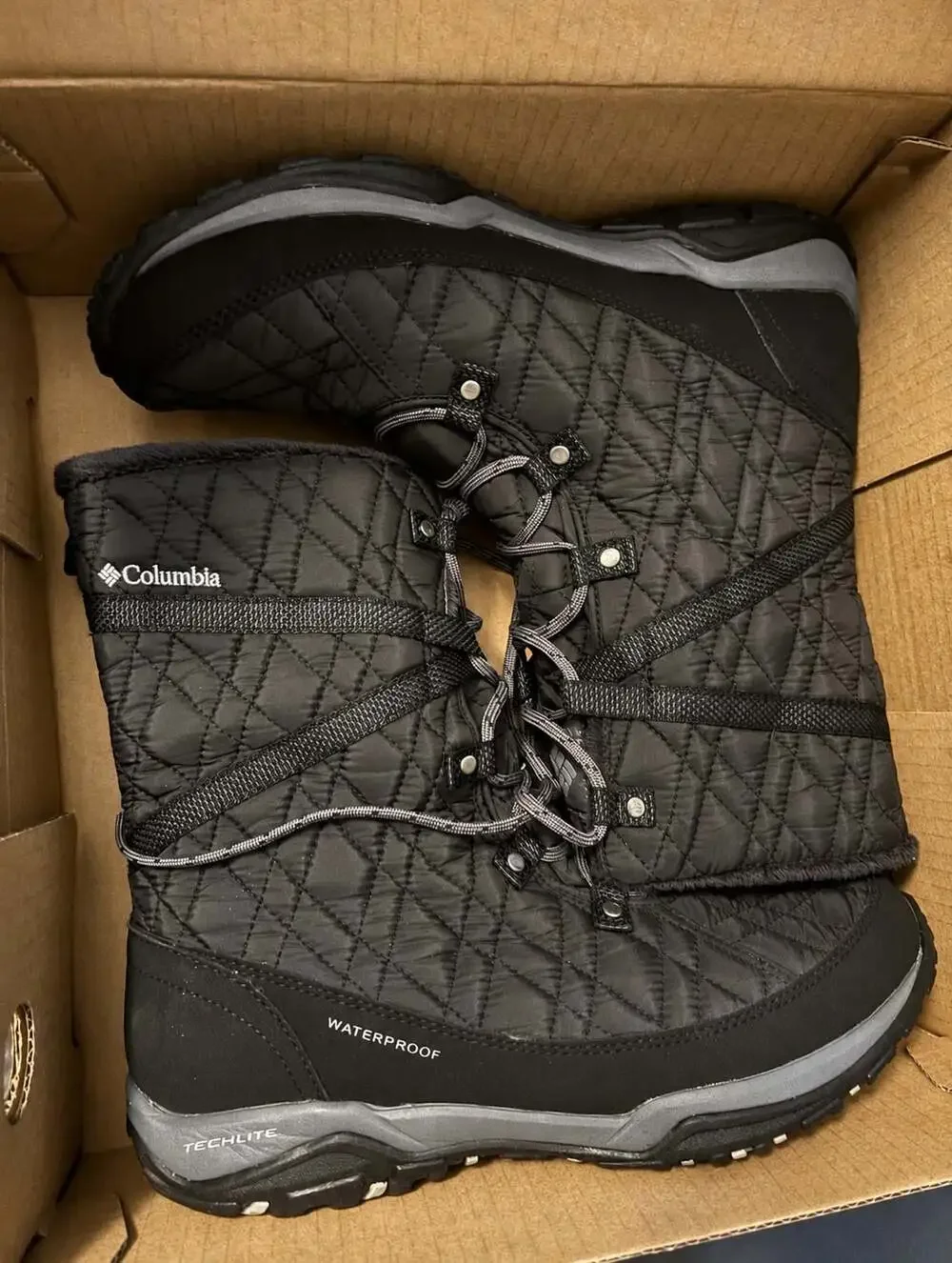 Columbia Clayton Cliffs Mid Omni-Heat Women's Quilted Waterproof Winter Boots